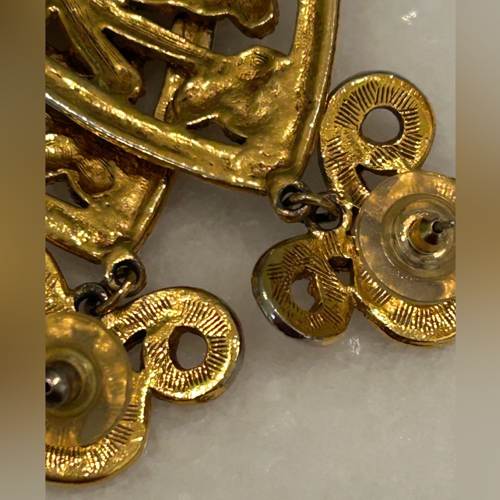 Carol Dauplaise Vintage Gold Post Ornate Dangle/Drop Earrings - Picture 5 of 5